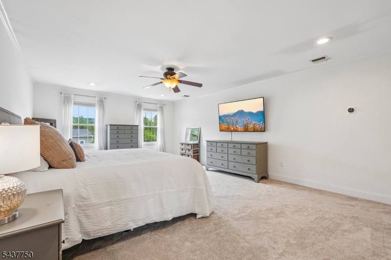 1 York Pl