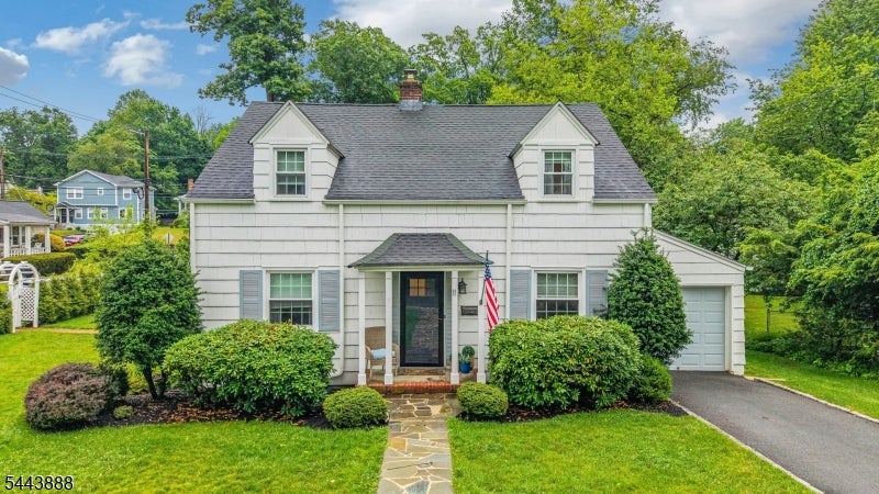 11 Manor Rd