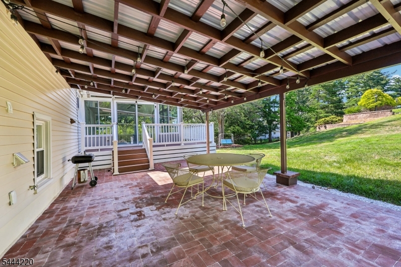 54 Mountainview Dr