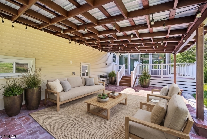 54 Mountainview Dr