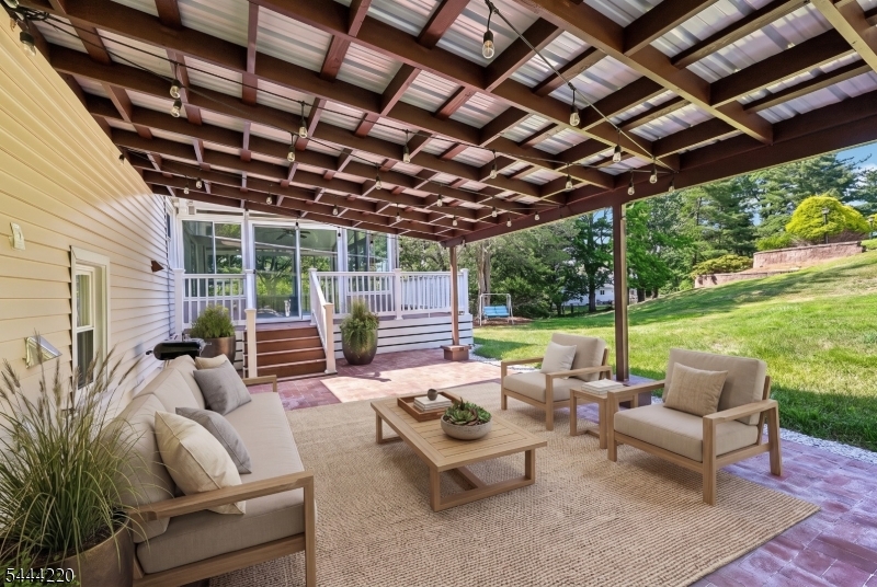 54 Mountainview Dr