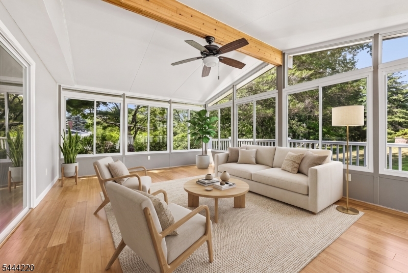 54 Mountainview Dr