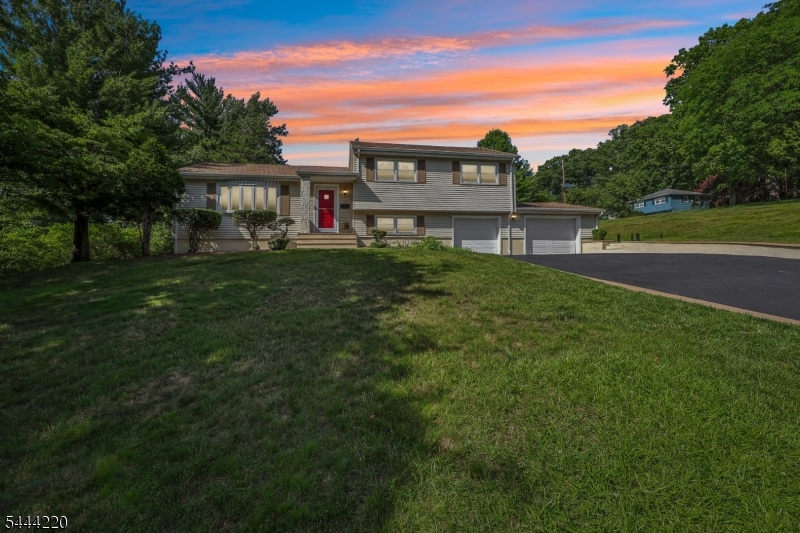 54 Mountainview Dr