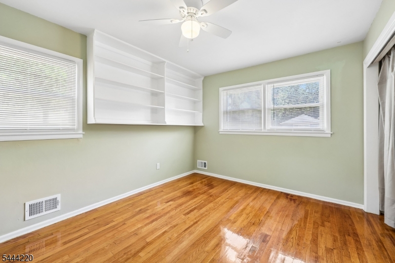 54 Mountainview Dr