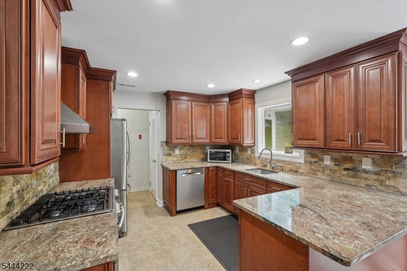 45 Fells Rd