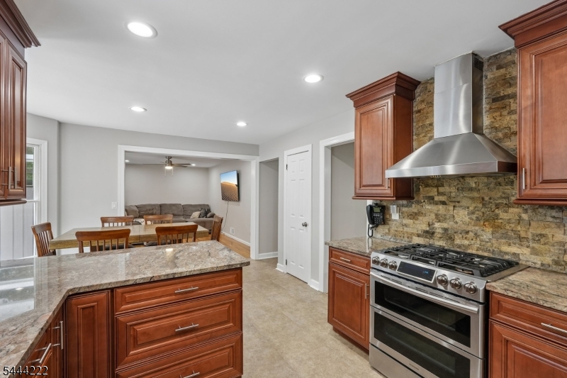 45 Fells Rd