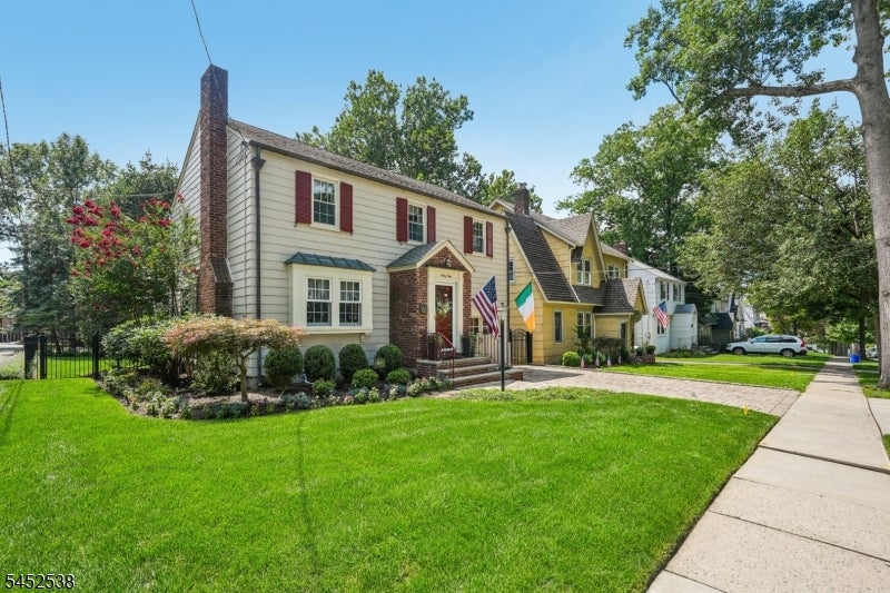 69 Newman Ave