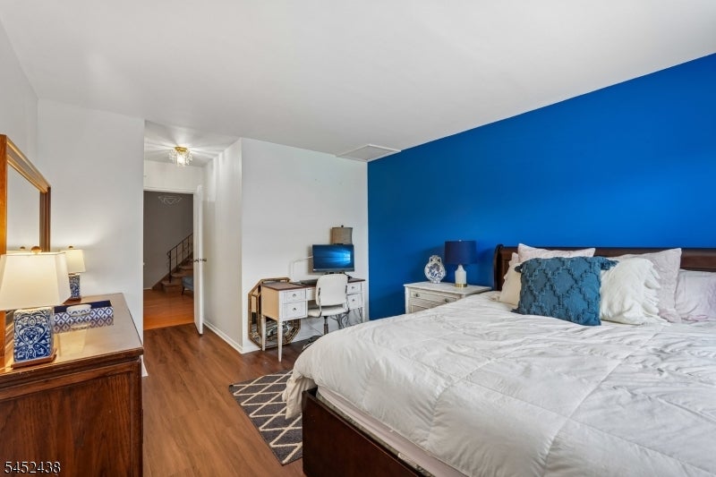 25 River Rd 3 B