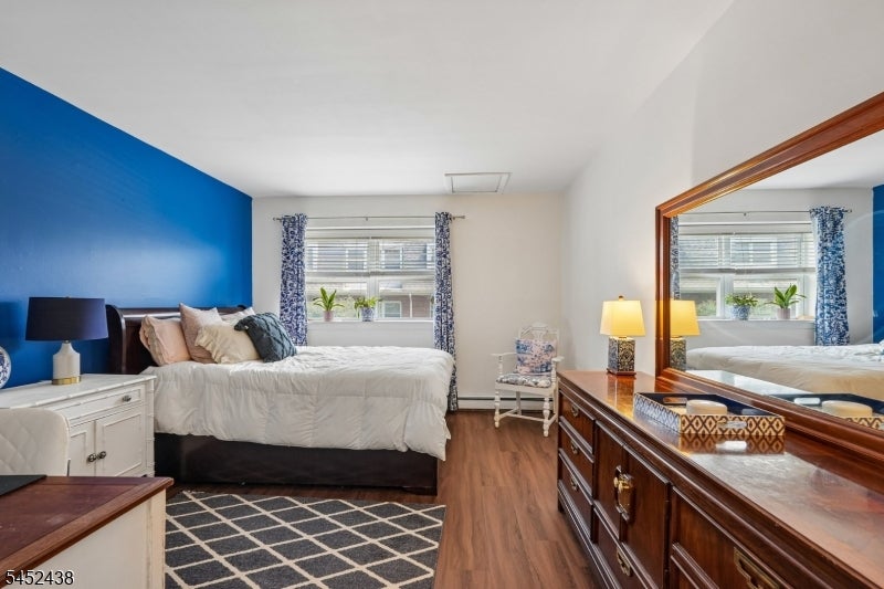 25 River Rd 3 B