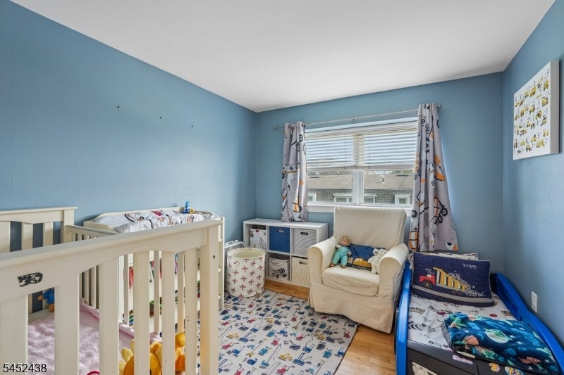 25 River Rd 3 B