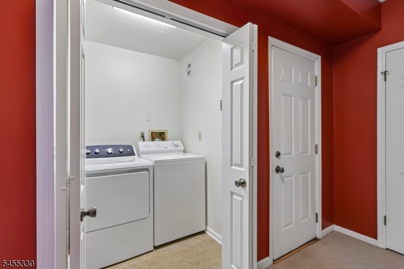 7 Dorset Cir