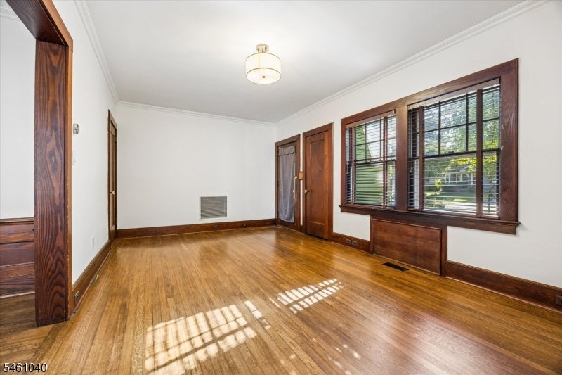 44 Walnut Cres