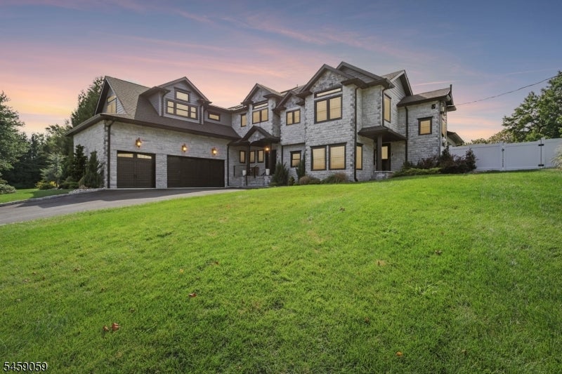 231 Mountain Ave
