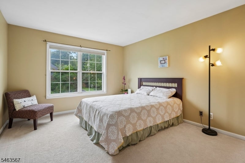 9 Inwood Ter