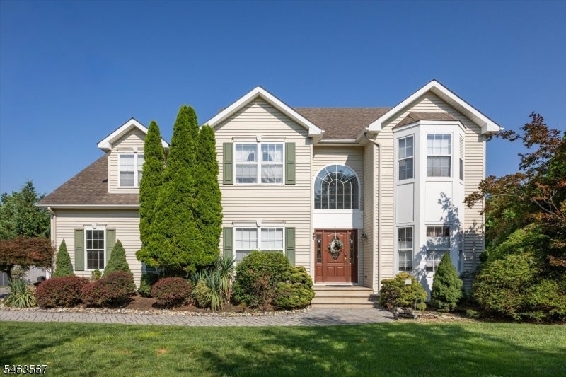 9 Inwood Ter