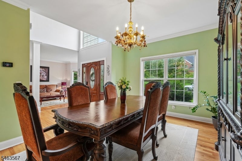 9 Inwood Ter