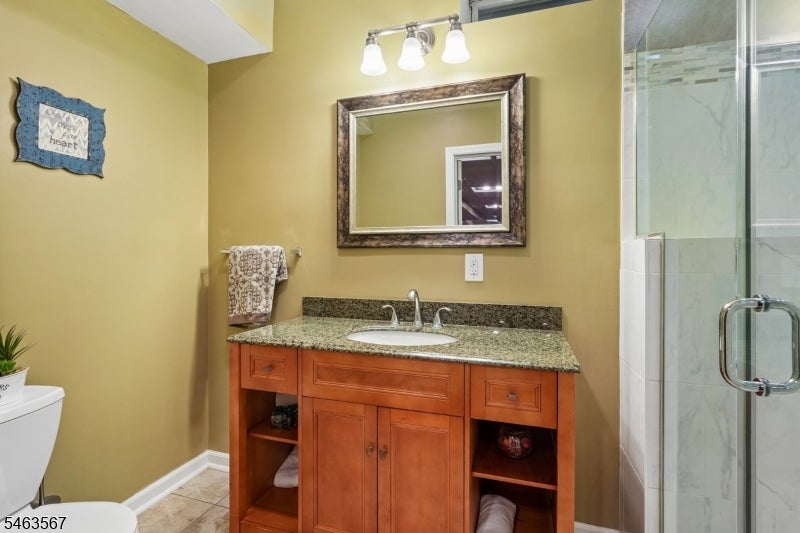 9 Inwood Ter
