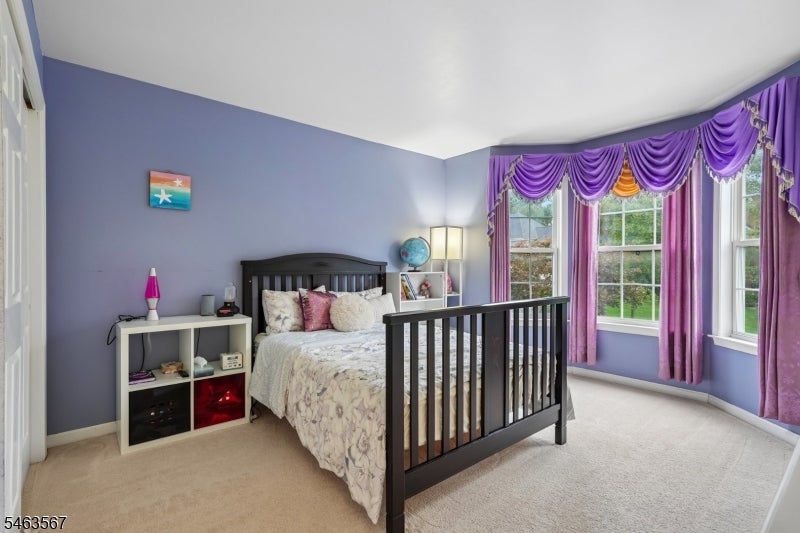 9 Inwood Ter