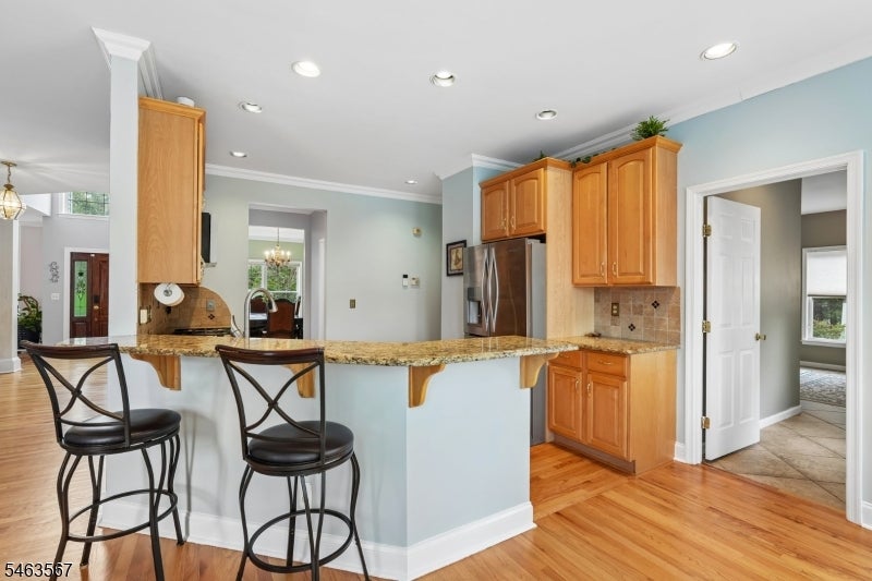 9 Inwood Ter