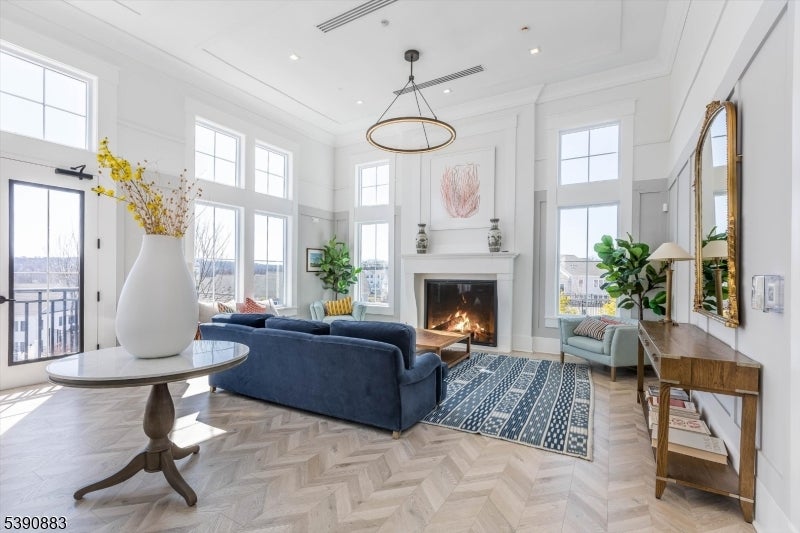 30 Juniper Ct