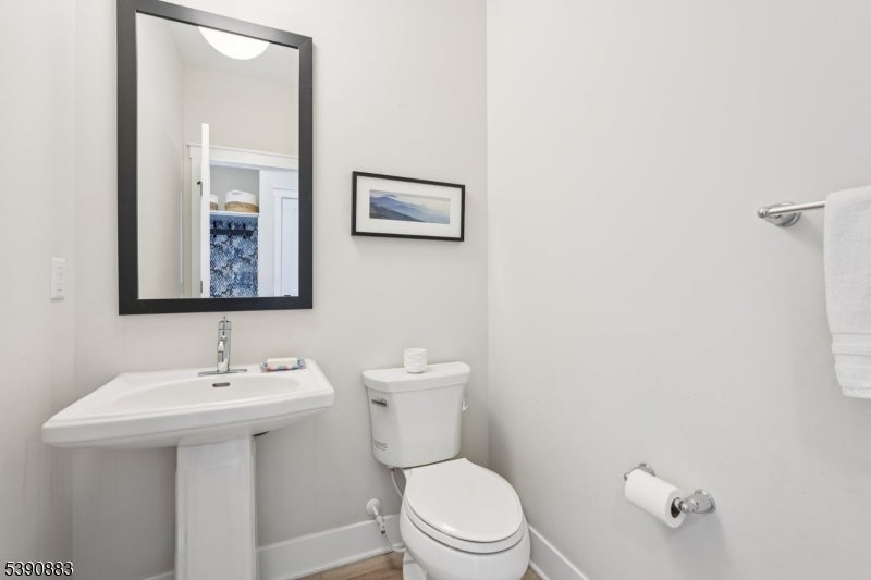 30 Juniper Ct