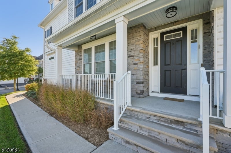 30 Juniper Ct