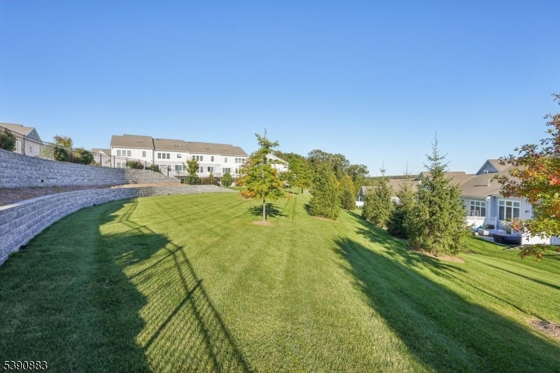 30 Juniper Ct