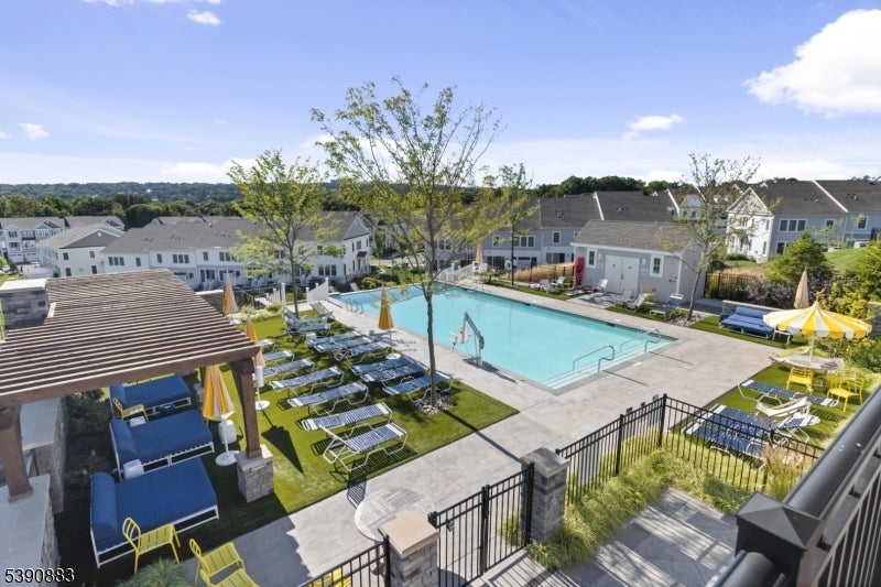 30 Juniper Ct