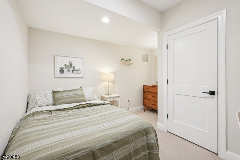 30 Juniper Ct