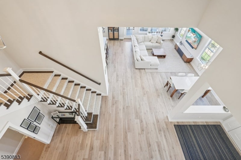 30 Juniper Ct