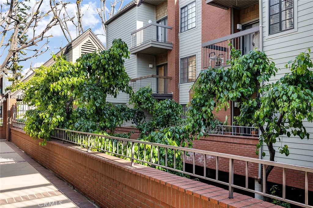 1313 Valley View Road 109