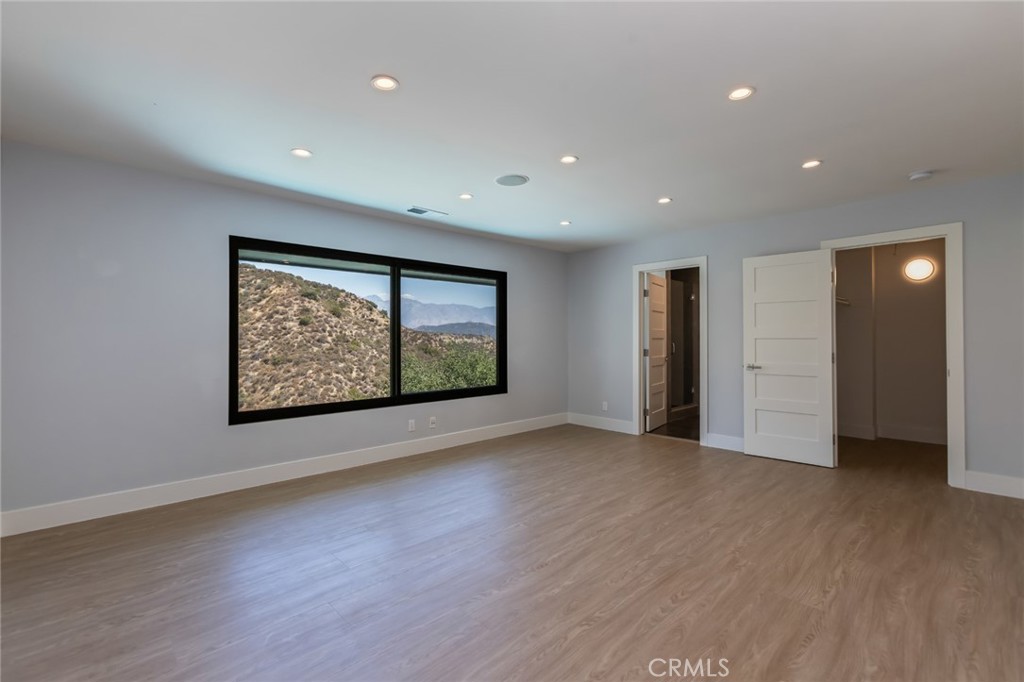 2111 Rimcrest Drive