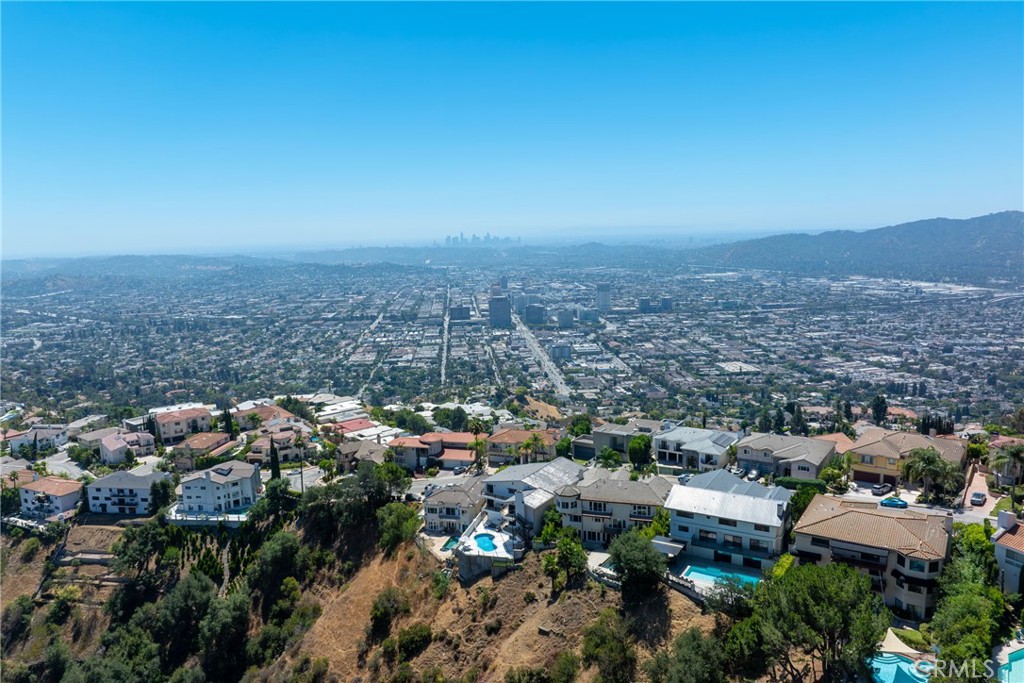 2111 Rimcrest Drive