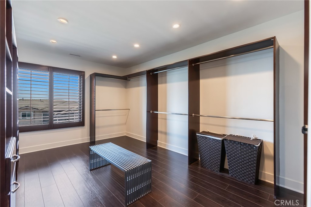 2111 Rimcrest Drive