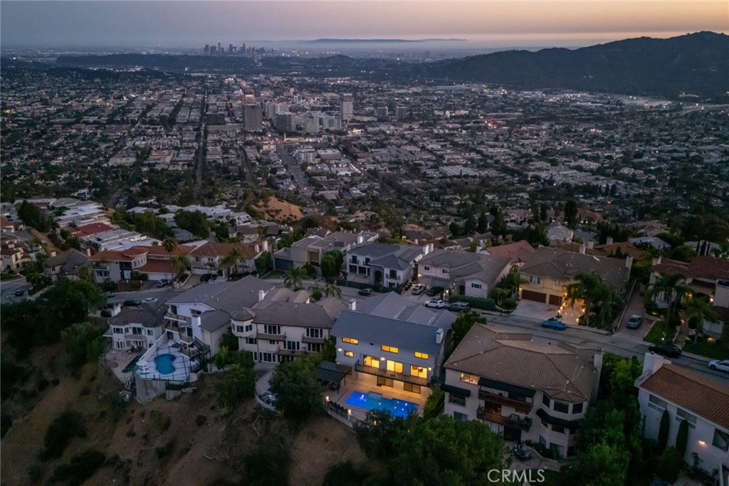 2111 Rimcrest Drive