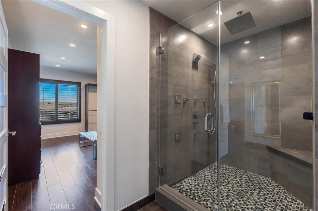 2111 Rimcrest Drive
