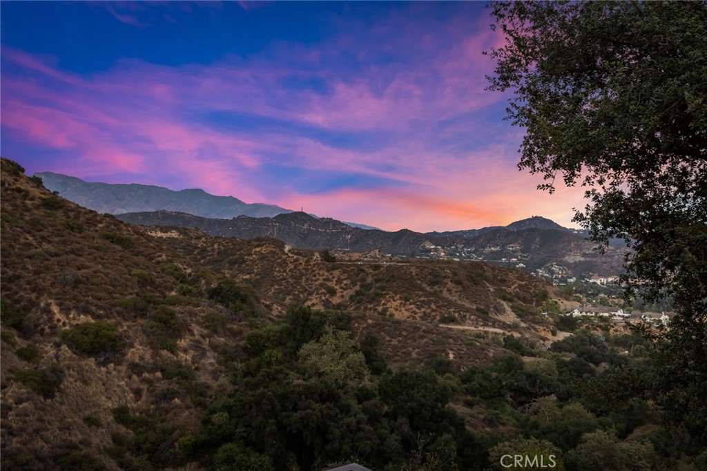 2111 Rimcrest Drive