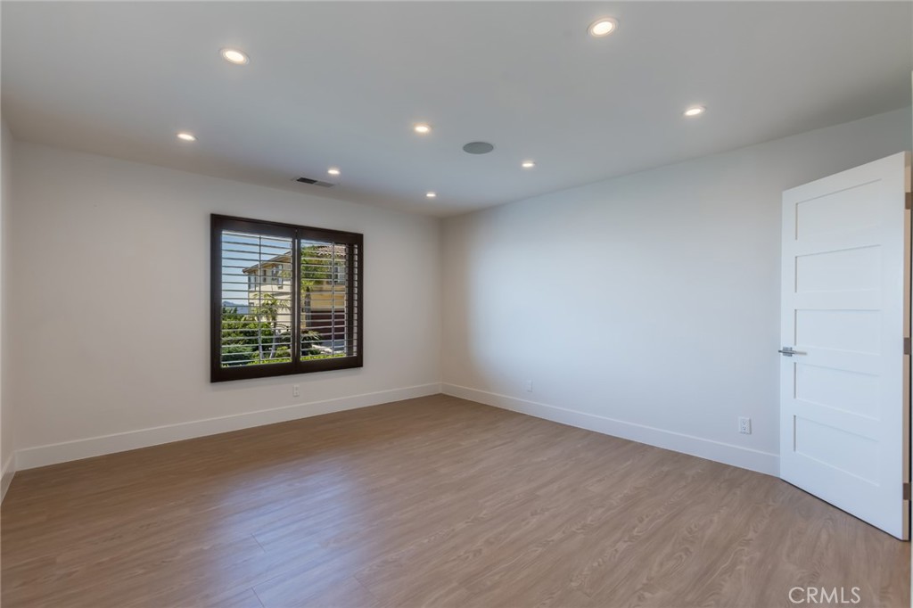 2111 Rimcrest Drive