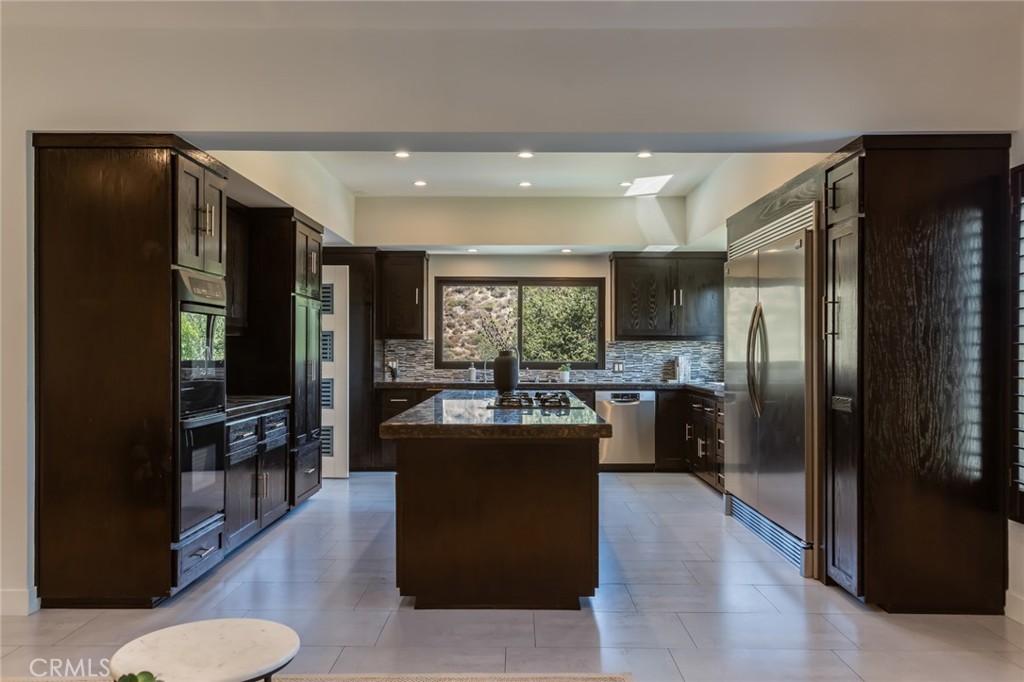 2111 Rimcrest Drive