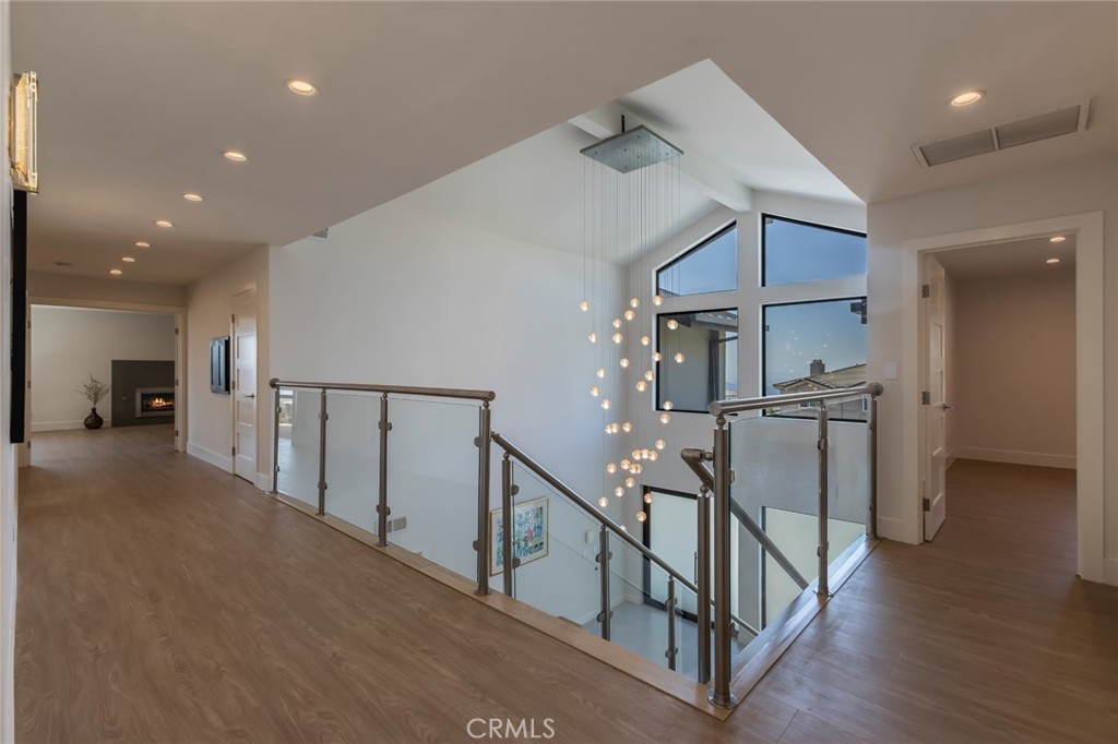 2111 Rimcrest Drive