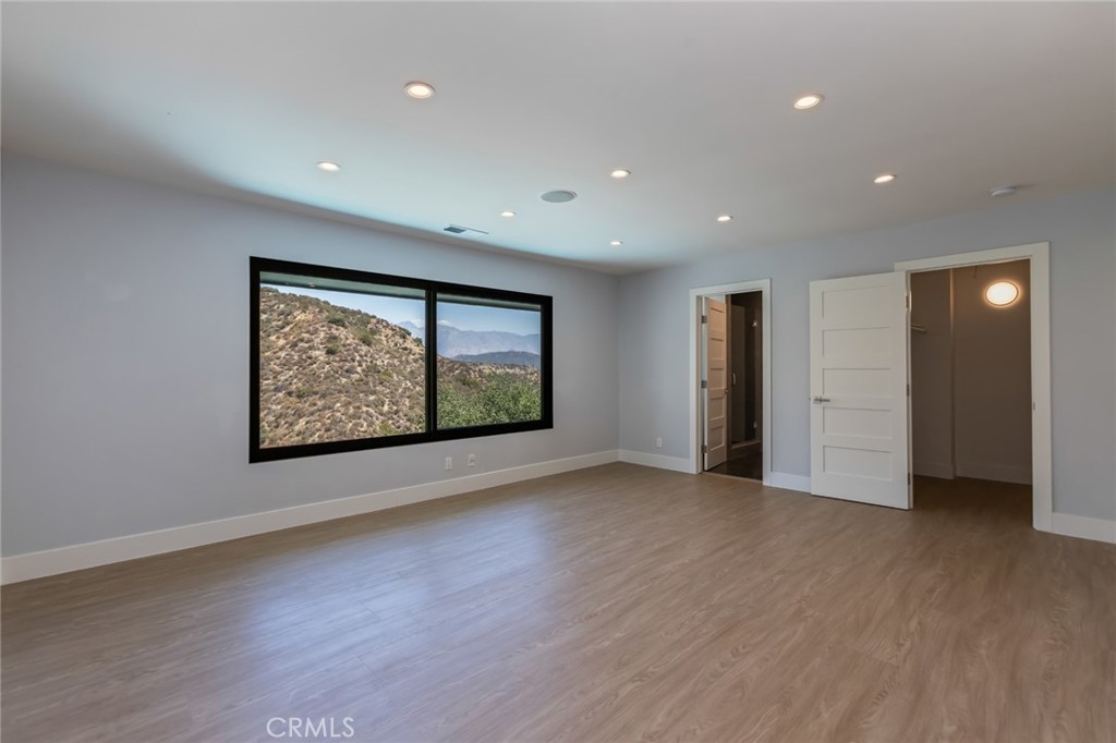 2111 Rimcrest Drive