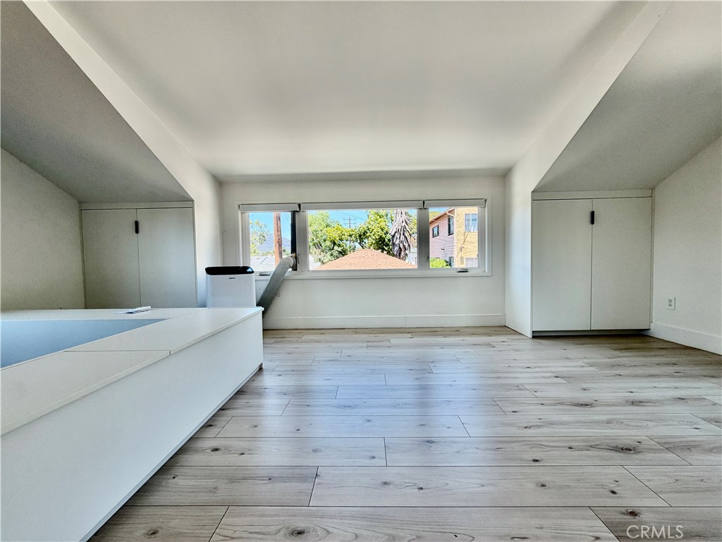 2536 Mayfield 1/2
