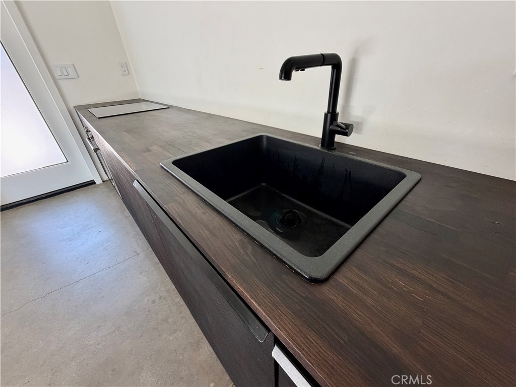 2536 Mayfield 1/2