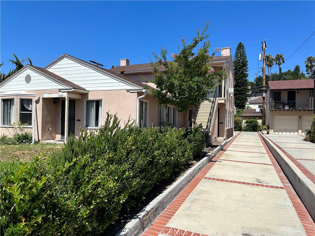 1609 E Chevy Chase Drive 1611