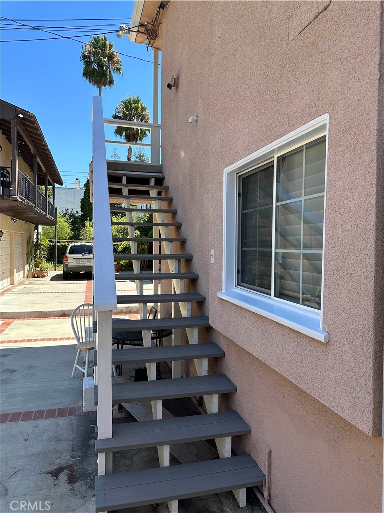 1609 E Chevy Chase Drive 1611