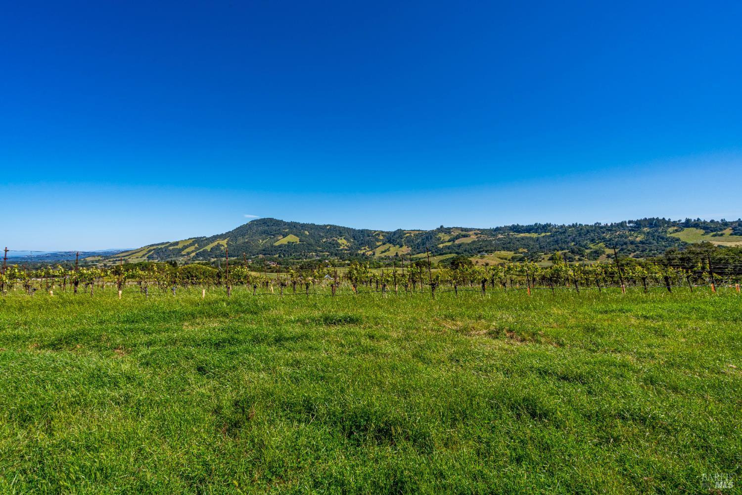 4560 Sonoma Mountain Rd