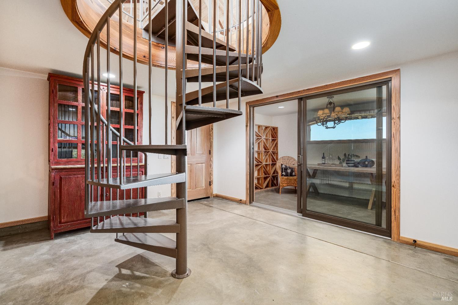 6513 Lakeville Hwy
