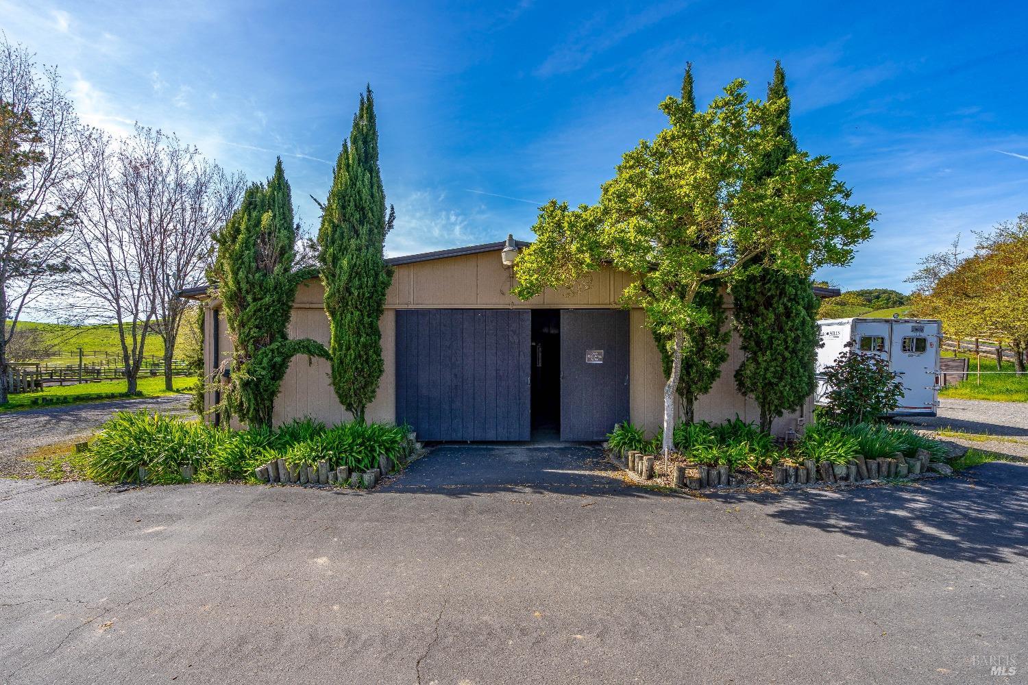 4720 Guenza Rd