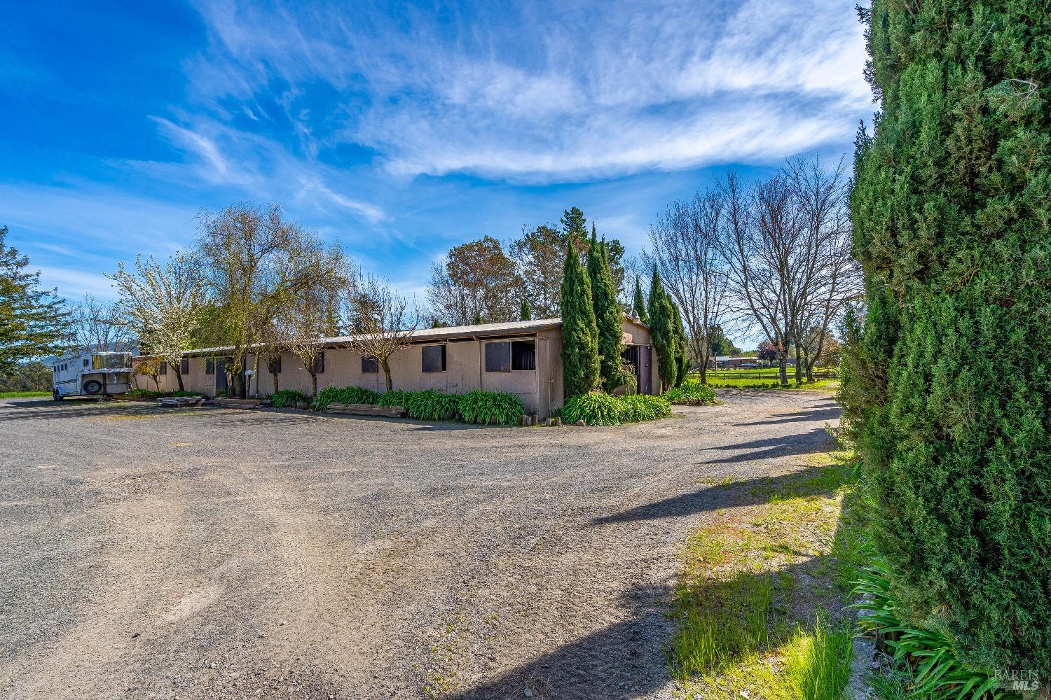 4720 Guenza Rd