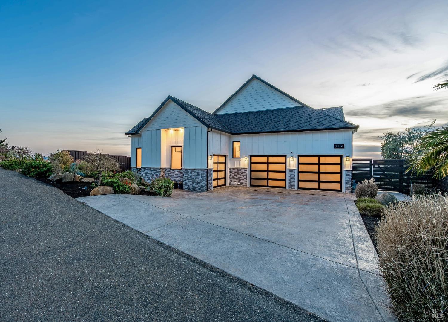 2116 Wedgewood Way